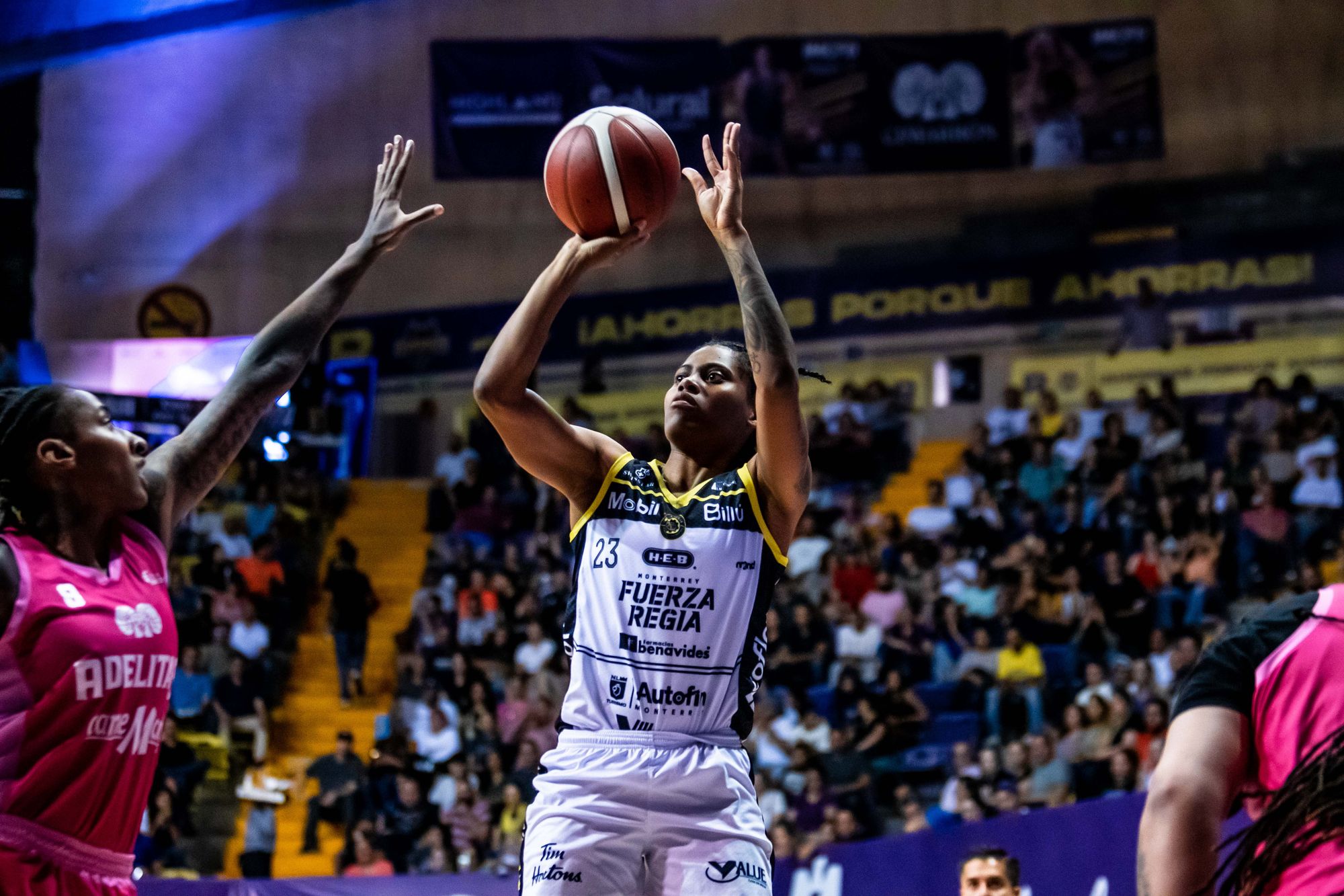 DIVIDE FUERZA REGIA FEMENIL EN CHIHUAHUA; SE EMPATA LA SERIE DE LAS FINALES