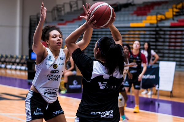 POR EL LÍDERATO general; VISITA FUERZA REGIA FEMENIL
A ADELITAS DE CHIHUAHUA