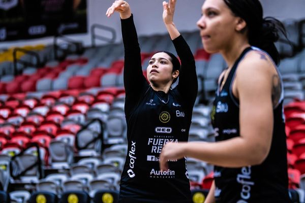 VISITA FUERZA REGIA FEMENIL A ABEJAS DE LEÓN EN SU ÚLTIMA GIRA DE FASE REGULAR