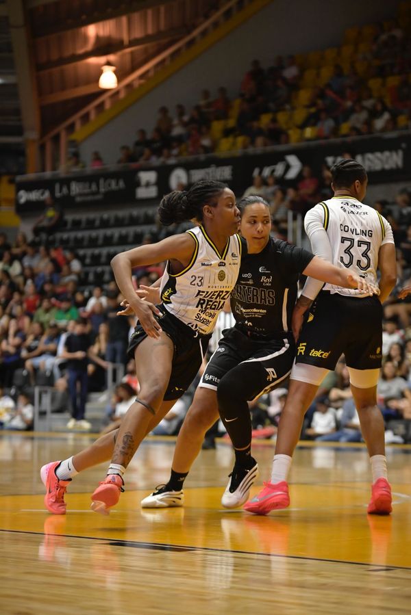 FUERZA REGIA PIERDE SU PRIMERA SERIE DE LA TEMPORADA