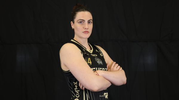 DE AUSTRALIA A MONTERREY; FUERZA REGIA SE HACE DE LOS SERVICIOS DE LAUREN SCHERF